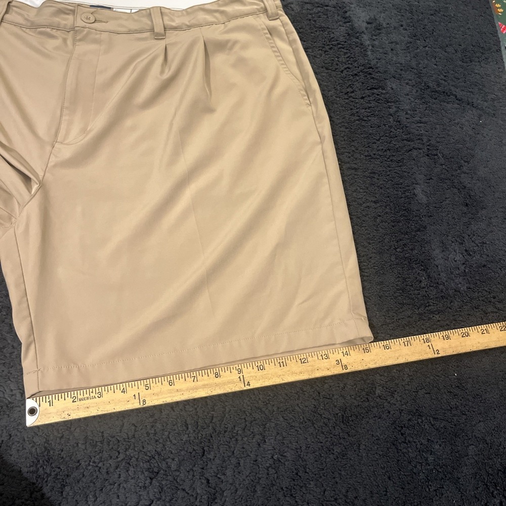 reebok favorite golf shorts men's 46 beige pleated‎ 8.5" inseam - Picture 5 of 9